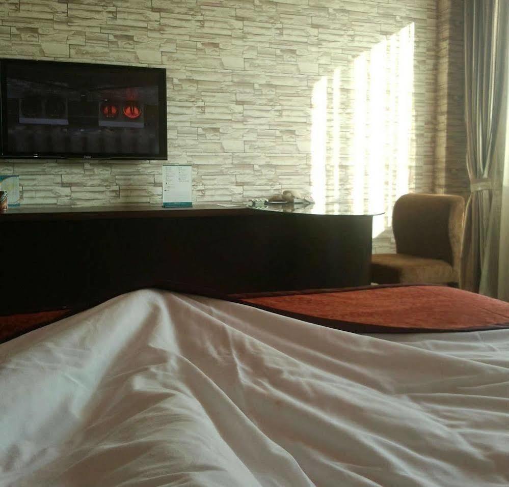 Qingdao Hengxing Hotel エクステリア 写真
